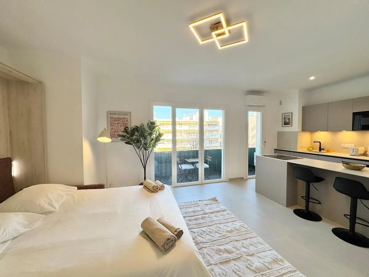 Le Studio Prestige Et Chic Antibes